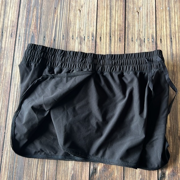 90 Degree Black Side Split Running Workout Shorts M - Picture 2 of 3